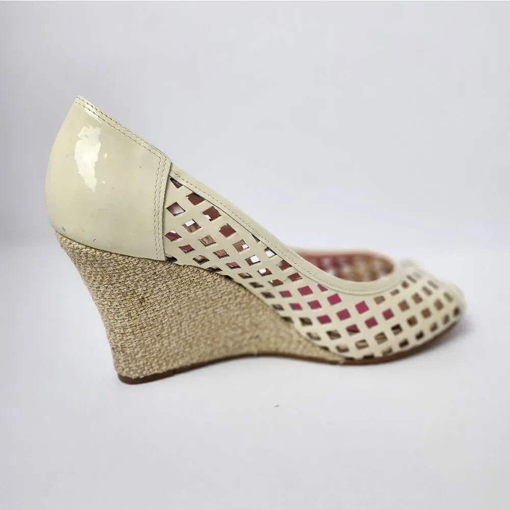 Lilly Pulitzer Resort Chic Basketweave Patent Leather Wedge Cream Size 9.5M US